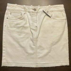 NEW Ann Taylor Loft Womens Short Denim Jean Skirt White Ivory Cream Size 4 NWT
